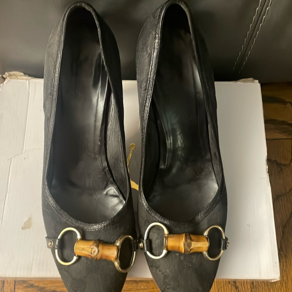 Gucci black pumps
